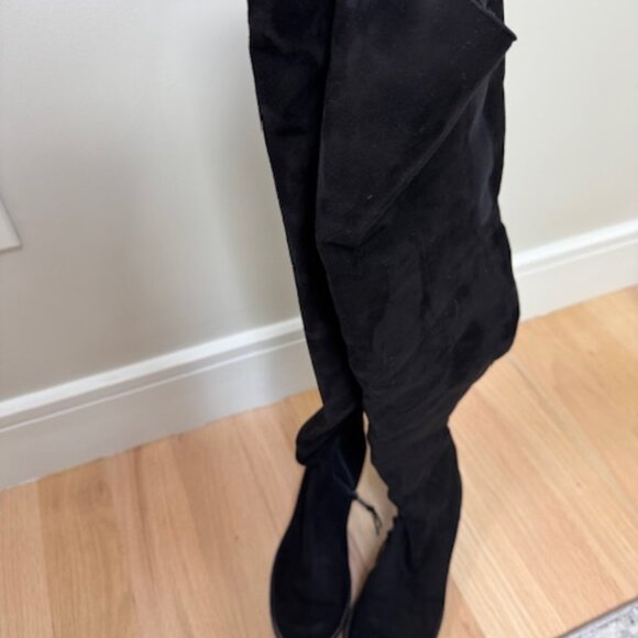 Stuart Weitzman 'Hilo' Thigh High Boot Black Suede - Picture 3 of 4